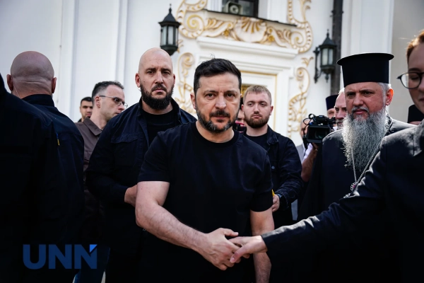 Зеленський: Де візьмуть кошти на Лавру 8 Зеленський: Де візьмуть кошти на Лавру 6