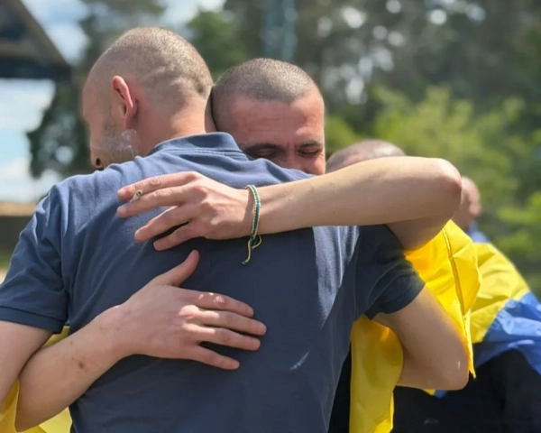 185 захисників та цивільного повернуто з полону: Зеленський