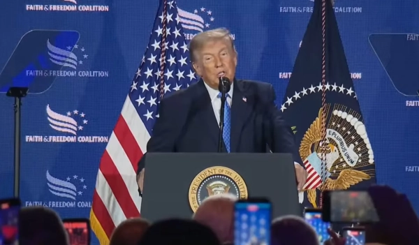 Трамп: Демократи – комуністи-безбожники. Стратегія виборів.