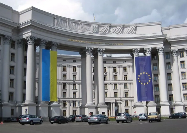 Україна вибачилася перед Грецією за інцидент з морським дроном