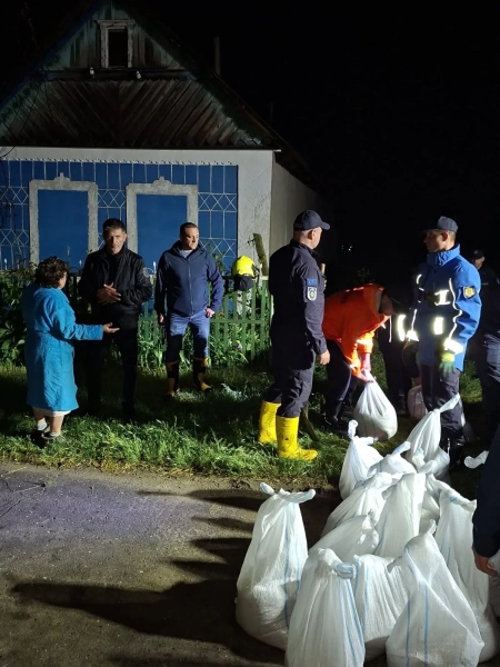 Повені в Молдові: будинки затоплені, дороги перекриті 24
