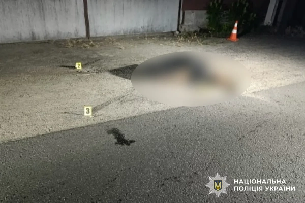 Вибух гранати в Дніпрі: 4 поліцейських поранені, нападник загинув 3