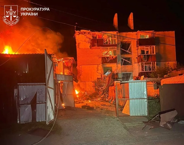 Харків, Чугуїв під ударом: 3 загиблих, 20+ поранених 11 Харків, Чугуїв під ударом: 3 загиблих, 20+ поранених 9