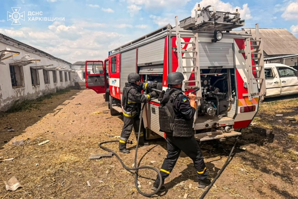 РФ вдарила по фермі: двоє загиблих. Жінка загинула у Харкові. 13