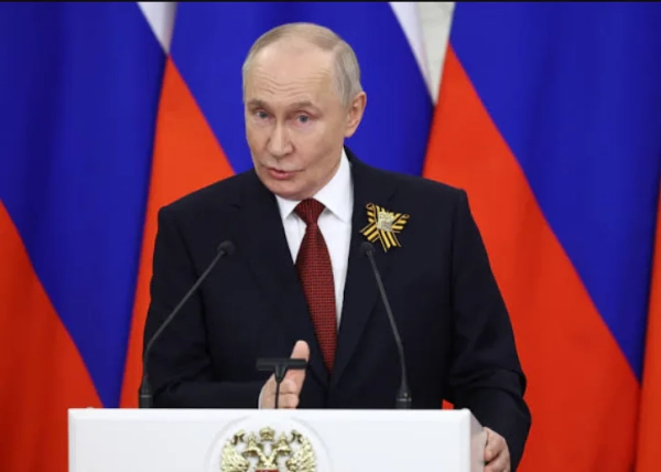 Путін знову бреше: які фейки озвучив на з’їзді “Єдиної Росії”