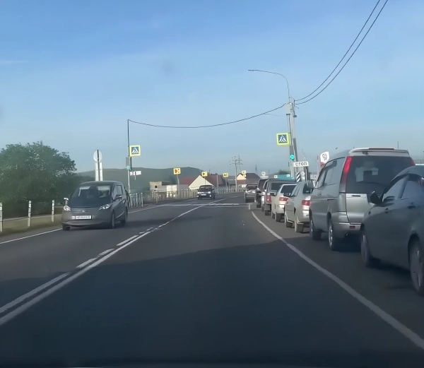 Паливна криза в РФ: черги, ліміти, імпорт, режим НС