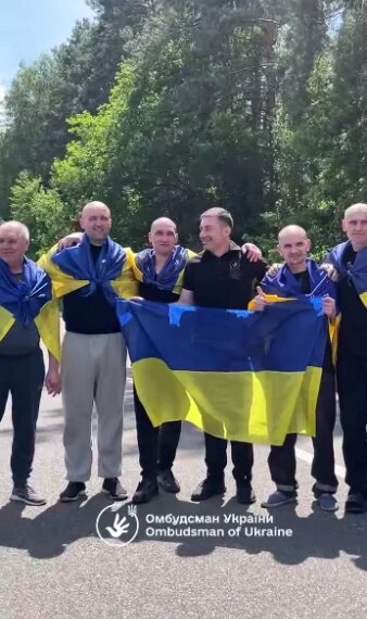 Україна повернула 7 цивільних з полону РФ