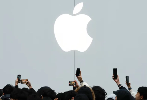 Apple знову найдорожча: обігнала Nvidia