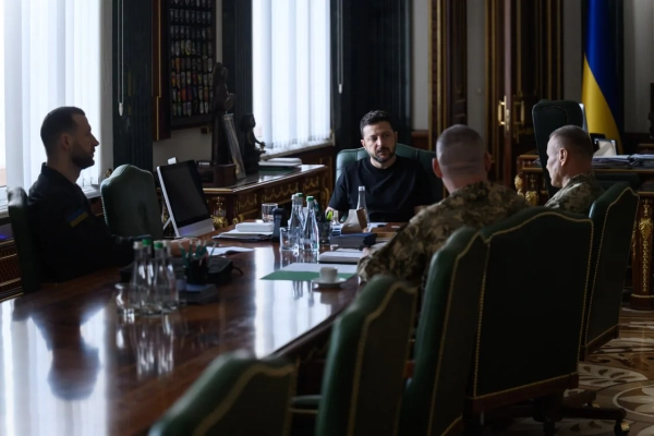 Зеленський: обговорили потреби фронту та захист кордонів 14