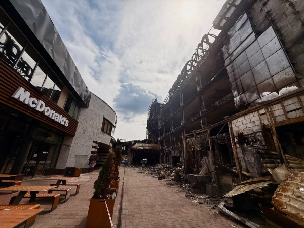 Лумер у найстарішому McDonald's Києва: фото з Лук'янівки 6