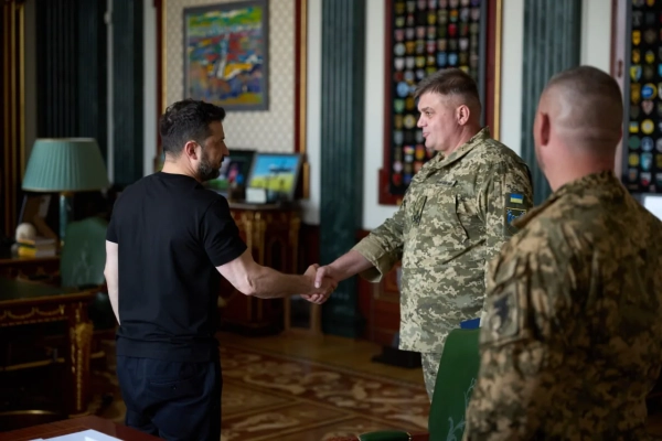 Зеленський: обговорили потреби фронту та захист кордонів 15