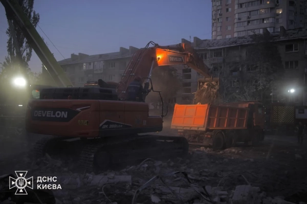 Київ: троє людей поза зв'язком після атаки 10 Київ: троє людей поза зв'язком після атаки 8