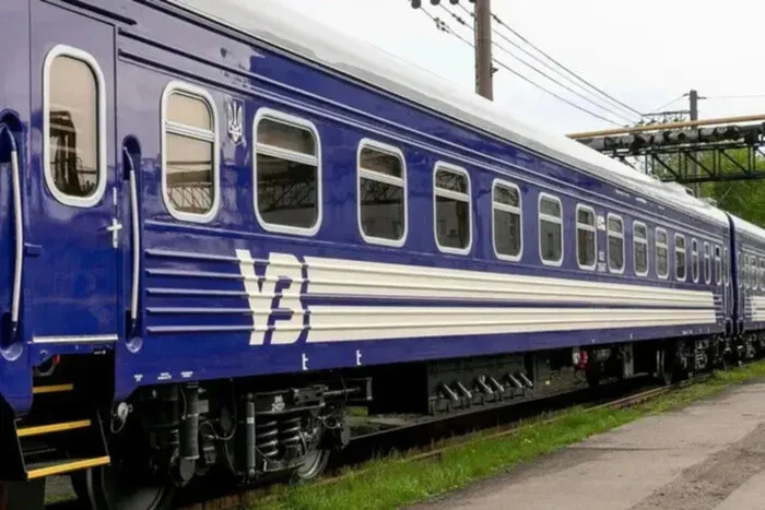 «Укрзалізниця» змінила маршрути низки поїздів