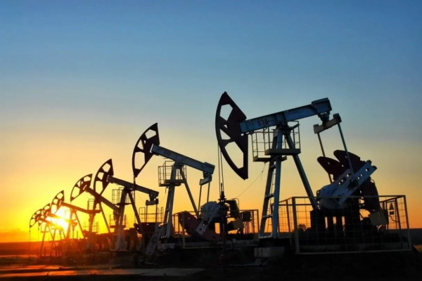 Нафта дешевшає: Іран та США ведуть переговори. Головне