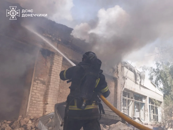 Краматорськ: наслідки удару РФ, постраждало 7 осіб 16 Краматорськ: наслідки удару РФ, постраждало 7 осіб 14