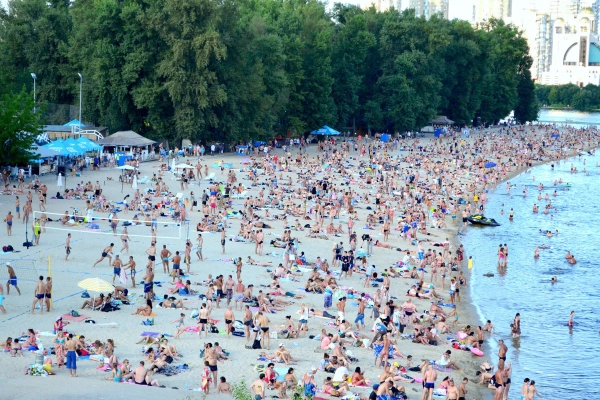 Пляжі та басейни Києва: де відпочити влітку