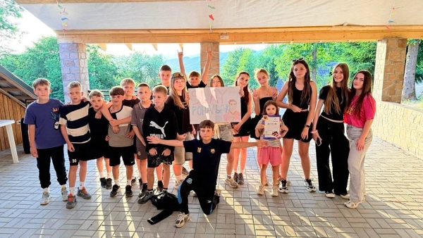У Карпатах: "Королівський відпочинок" від Журила та Betking Foundation 6 У Карпатах: "Королівський відпочинок" від Журила та Betking Foundation 4