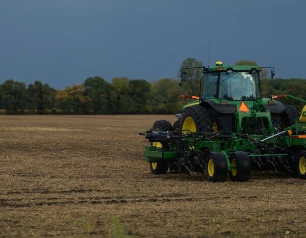 Аграрії засіяли 1,7 млн га: лідери посівної кампанії