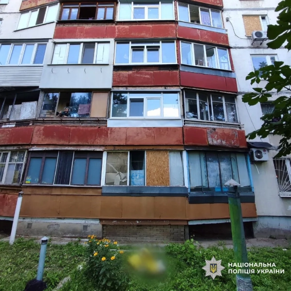 Харків: хлопчик упав з п'ятого поверху, трагедія 7 Харків: хлопчик упав з п'ятого поверху, трагедія 5