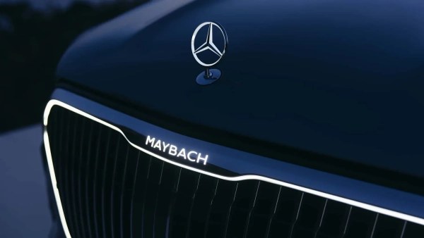 Mercedes-Maybach GLS: потужність, стиль, нові деталі 12 Mercedes-Maybach GLS: потужність, стиль, нові деталі 10