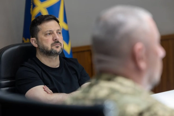 Зеленський: Нарада командирів про ситуацію на фронті 13 Зеленський: Нарада командирів про ситуацію на фронті 11