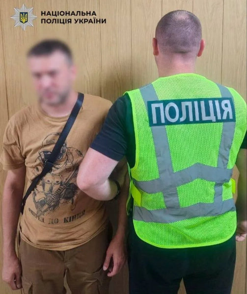 У Києві чоловік відкрив стрілянину в магазині: подробиці 8 У Києві чоловік відкрив стрілянину в магазині: подробиці 6