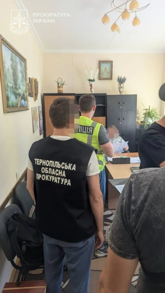 Директора інтернату на Тернопільщині затримали за торгівлю людьми 7