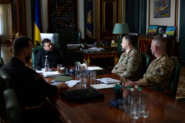 Зустріч Зеленського: говорив з Білецьким, Горбатюком, Драпатим 18 Зустріч Зеленського: говорив з Білецьким, Горбатюком, Драпатим 16