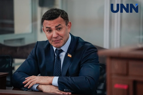 Тищенко влаштував бійку після суду: кидав помідорами в ексбійця