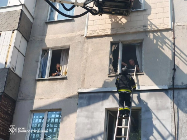 Павлоград: 15 постраждалих від удару КАБом по багатоповерхівці