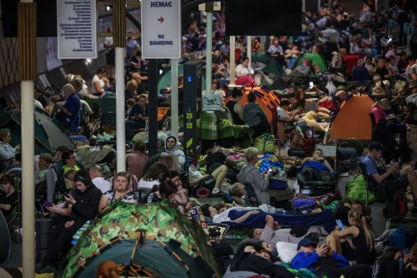 Київ: 50 тис. в метро під час нічного обстрілу 2 липня 7 Київ: 50 тис. в метро під час нічного обстрілу 2 липня 5
