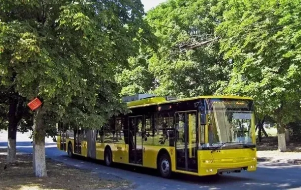 Головна 39 Київ: наслідки атаки змінили рух транспорту