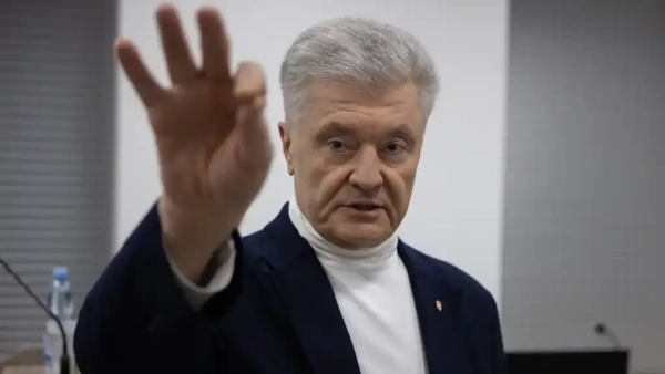 Суд підтвердив санкції РНБО проти Порошенка