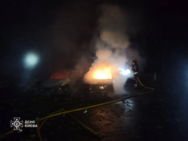 Нічна атака на Київ: пожежі та пошкодження у двох районах 7