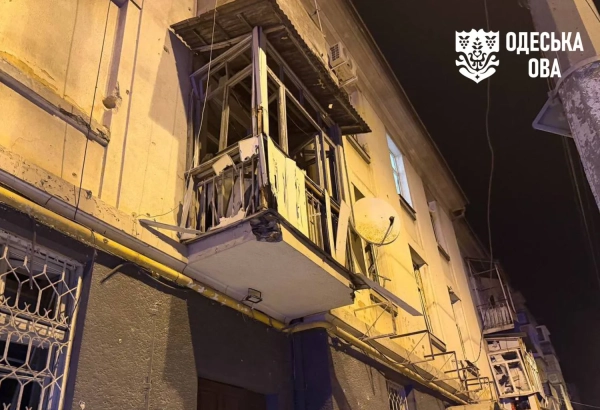 Ракетний удар по Одесі: 2 загиблих, 6 поранених, діти серед постраждалих 4 Ракетний удар по Одесі: 2 загиблих, 6 поранених, діти серед постраждалих 2