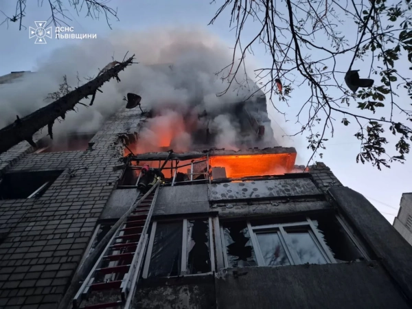 Львів: 93-річну жінку врятовано з-під завалів п'ятиповерхівки 22