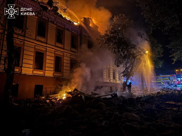 Київ: 7 постраждалих після ракетної атаки. Нові деталі 13