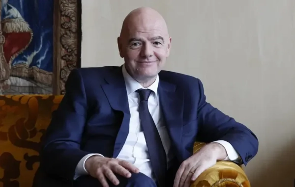 Інфантіно говорив з Трампом про червону Балогуна, FIFA відхилила апеляцію&hellip;
