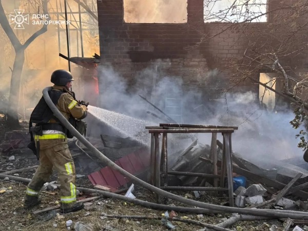 Авіаудар по Запоріжжю: троє загиблих, поранено дитину 8 Авіаудар по Запоріжжю: троє загиблих, поранено дитину 6