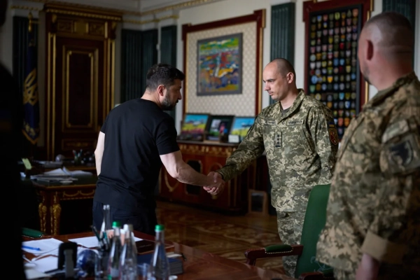 Зеленський: обговорили потреби фронту та захист кордонів 11
