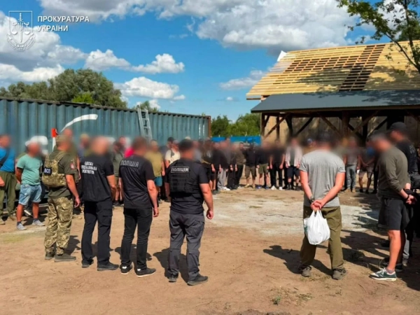 На Одещині майора затримали за будівництво дому для начальника 11