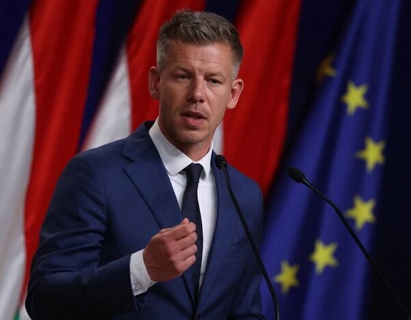 Угорщина: кластер ЄС для Молдови, блок для України