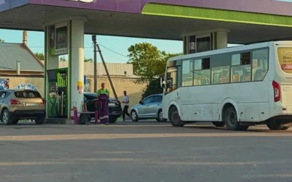 Паливна криза в Криму: транспортний колапс та черги на АЗС