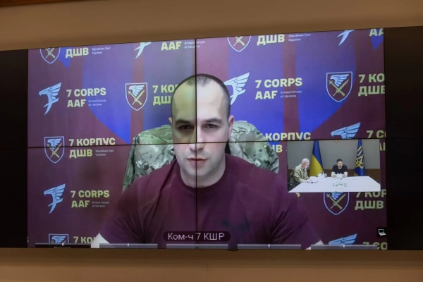 Зеленський провів нараду: головне про ситуацію на фронті 18 Зеленський провів нараду: головне про ситуацію на фронті 16