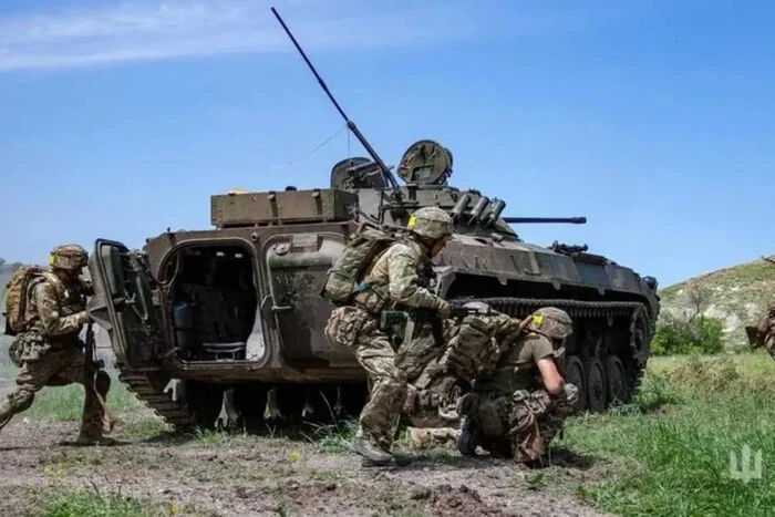 Єврокомісар: умова, яка змусить Путіна до переговорів 5 Єврокомісар: умова, яка змусить Путіна до переговорів 4