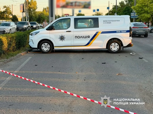 Вибух авто в Одесі: загинув водій, постраждала пасажирка 4