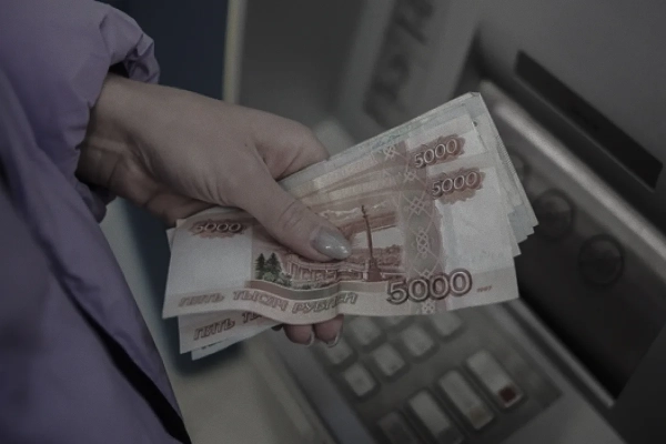 Головне: Готівка в РФ росте рекордними темпами – розвідка