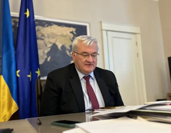 Сибіга та глава МЗС Угорщини готують зустріч лідерів