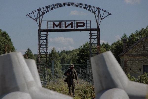 Білорусь: “миротворчість” чи підтримка Кремля? Розвідка попереджає