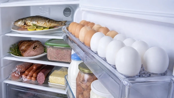 Як зберігати продукти в спеку без світла та води: поради